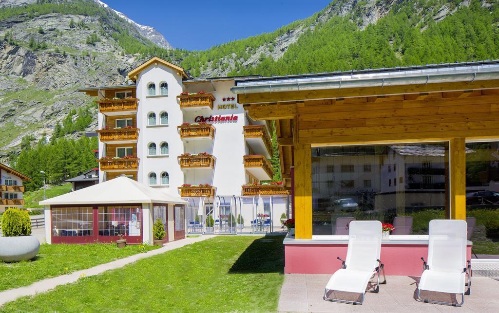 Wellness- Und Schneesporthotel Christiania Saas-Almagell Eksteriør bilde