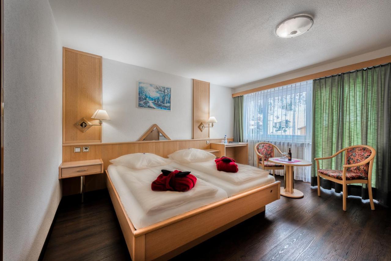 Wellness- Und Schneesporthotel Christiania Saas-Almagell Eksteriør bilde