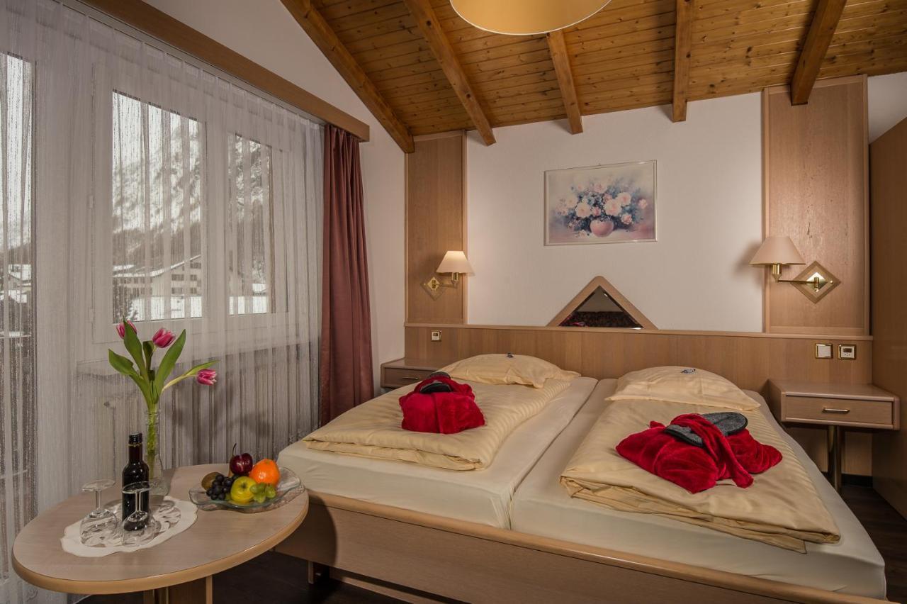 Wellness- Und Schneesporthotel Christiania Saas-Almagell Eksteriør bilde